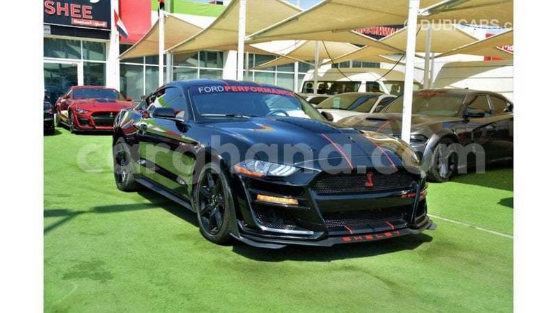 Big with watermark ford mustang ashanti import dubai 55897