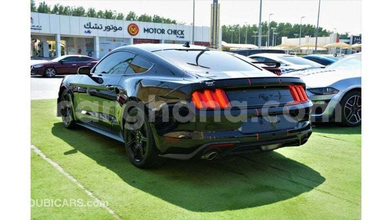 Big with watermark ford mustang ashanti import dubai 55897