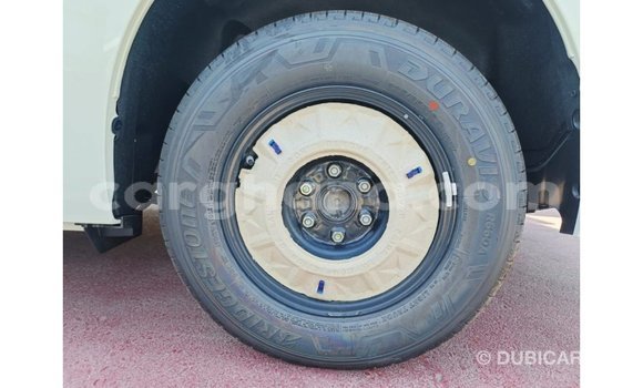 Buy Import Toyota Hiace White Car in Import - Dubai in Ashanti Buy Import Toyota Hiace White Car in Import - Dubai in Ashanti