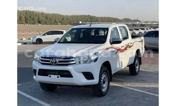 Buy Import Toyota Hilux White Car in Import - Dubai in Ashanti Buy Import Toyota Hilux White Car in Import - Dubai in Ashanti