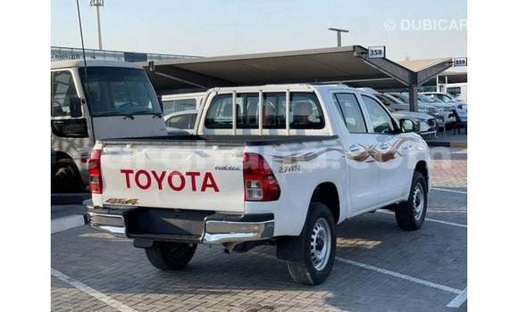 Buy Import Toyota Hilux White Car in Import - Dubai in Ashanti Buy Import Toyota Hilux White Car in Import - Dubai in Ashanti