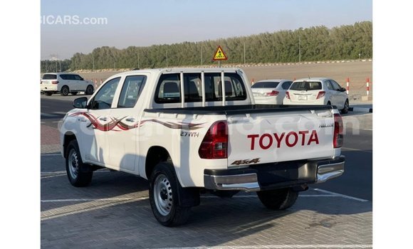Buy Import Toyota Hilux White Car in Import - Dubai in Ashanti Buy Import Toyota Hilux White Car in Import - Dubai in Ashanti