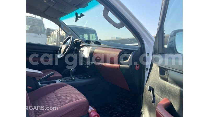 Big with watermark toyota hilux ashanti import dubai 55914