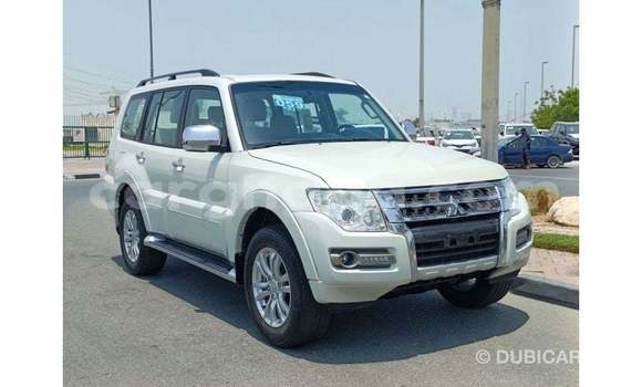 Buy Import Mitsubishi Pajero White Car in Import - Dubai in Ashanti Buy Import Mitsubishi Pajero White Car in Import - Dubai in Ashanti