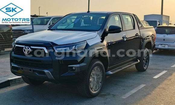 Ra Imported Toyota Hilux Black Ọkọ̀ in Import - Dubai ni Ashanti