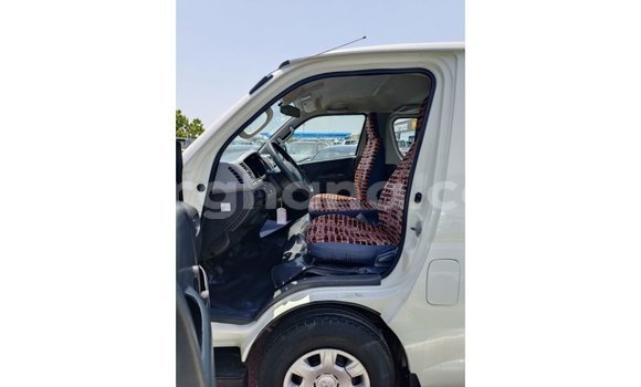 Buy Import Toyota Hiace White Car in Import - Dubai in Ashanti Buy Import Toyota Hiace White Car in Import - Dubai in Ashanti