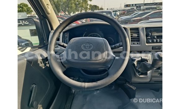 Buy Import Toyota Hiace White Car in Import - Dubai in Ashanti Buy Import Toyota Hiace White Car in Import - Dubai in Ashanti