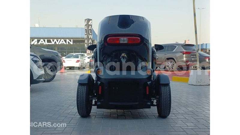 Big with watermark renault twizy ashanti import dubai 55934