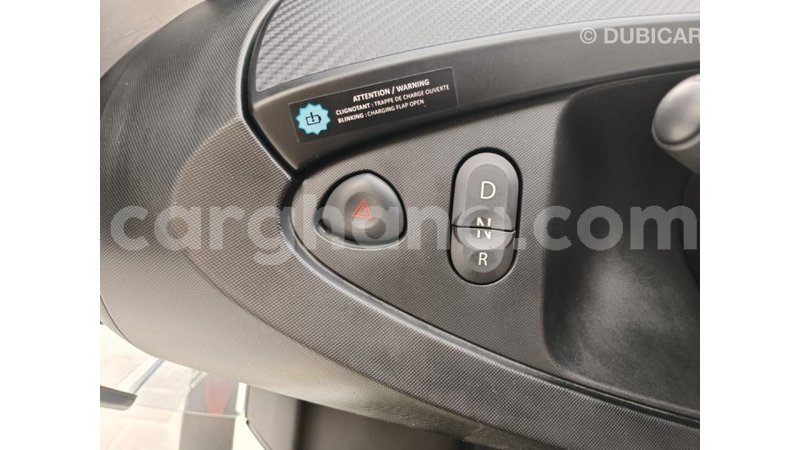 Big with watermark renault twizy ashanti import dubai 55934