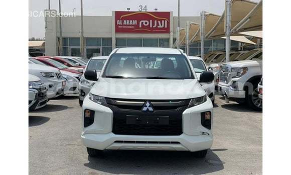 Ra Imported Mitsubishi L200 funfun Ọkọ̀ in Import - Dubai ni Ashanti Ra Imported Mitsubishi L200 funfun Ọkọ̀ in Import - Dubai ni Ashanti