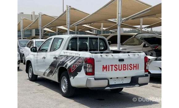 Ra Imported Mitsubishi L200 funfun Ọkọ̀ in Import - Dubai ni Ashanti Ra Imported Mitsubishi L200 funfun Ọkọ̀ in Import - Dubai ni Ashanti