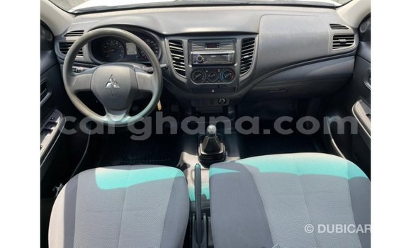 Ra Imported Mitsubishi L200 funfun Ọkọ̀ in Import - Dubai ni Ashanti Ra Imported Mitsubishi L200 funfun Ọkọ̀ in Import - Dubai ni Ashanti