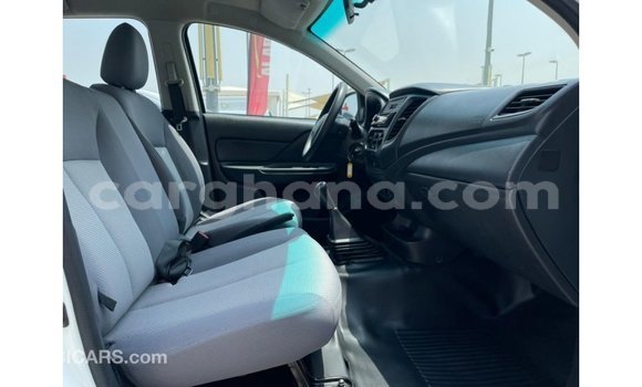 Ra Imported Mitsubishi L200 funfun Ọkọ̀ in Import - Dubai ni Ashanti Ra Imported Mitsubishi L200 funfun Ọkọ̀ in Import - Dubai ni Ashanti