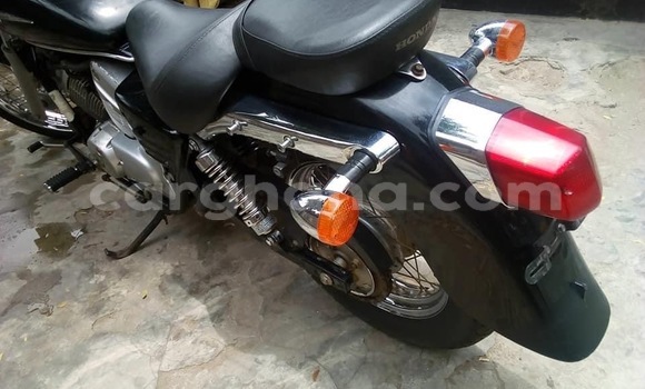 Ra Imported Honda Shadow Silver Mọto in Sekondi–Takoradi Metropolitan ni Oorun Ra Imported Honda Shadow Silver Mọto in Sekondi–Takoradi Metropolitan ni Oorun