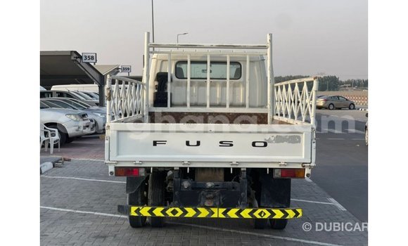 Ra Imported Mitsubishi i funfun Ọkọ̀ in Import - Dubai ni Ashanti Ra Imported Mitsubishi i funfun Ọkọ̀ in Import - Dubai ni Ashanti