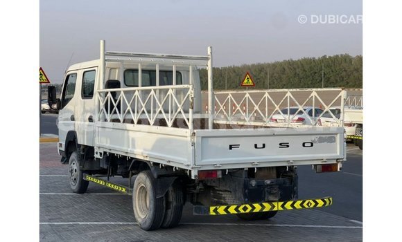 Ra Imported Mitsubishi i funfun Ọkọ̀ in Import - Dubai ni Ashanti Ra Imported Mitsubishi i funfun Ọkọ̀ in Import - Dubai ni Ashanti