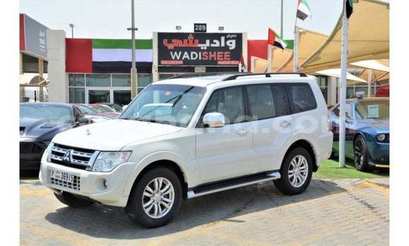 Buy Import Mitsubishi Pajero White Car in Import - Dubai in Ashanti Buy Import Mitsubishi Pajero White Car in Import - Dubai in Ashanti