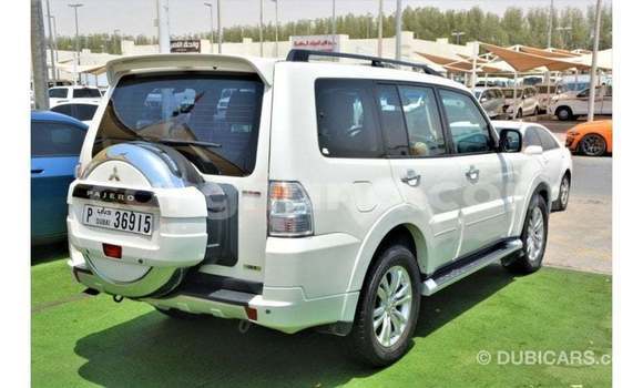 Buy Import Mitsubishi Pajero White Car in Import - Dubai in Ashanti Buy Import Mitsubishi Pajero White Car in Import - Dubai in Ashanti