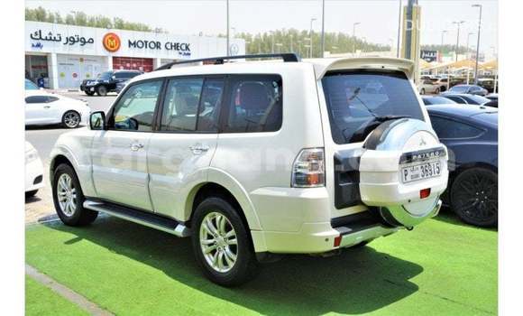 Buy Import Mitsubishi Pajero White Car in Import - Dubai in Ashanti Buy Import Mitsubishi Pajero White Car in Import - Dubai in Ashanti