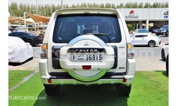 Buy Import Mitsubishi Pajero White Car in Import - Dubai in Ashanti Buy Import Mitsubishi Pajero White Car in Import - Dubai in Ashanti