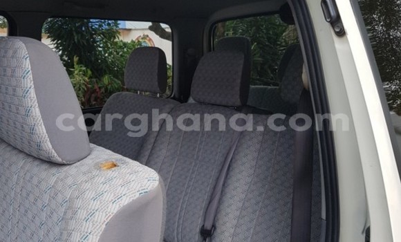 Ra Àlòkù Toyota Hiace funfun Ọkọ̀ in Sekondi–Takoradi Metropolitan ni Oorun Ra Àlòkù Toyota Hiace funfun Ọkọ̀ in Sekondi–Takoradi Metropolitan ni Oorun