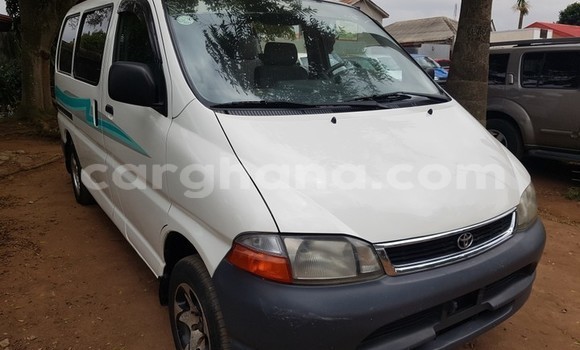 Ra Àlòkù Toyota Hiace funfun Ọkọ̀ in Sekondi–Takoradi Metropolitan ni Oorun Ra Àlòkù Toyota Hiace funfun Ọkọ̀ in Sekondi–Takoradi Metropolitan ni Oorun