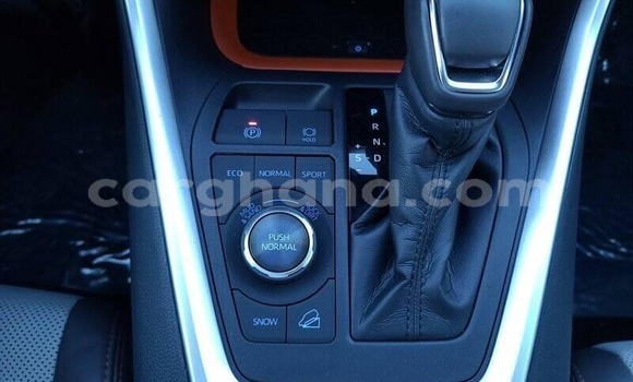 Buy Import Toyota RAV4 Blue Car in Sekondi–Takoradi Metropolitan in Western Buy Import Toyota RAV4 Blue Car in Sekondi–Takoradi Metropolitan in Western