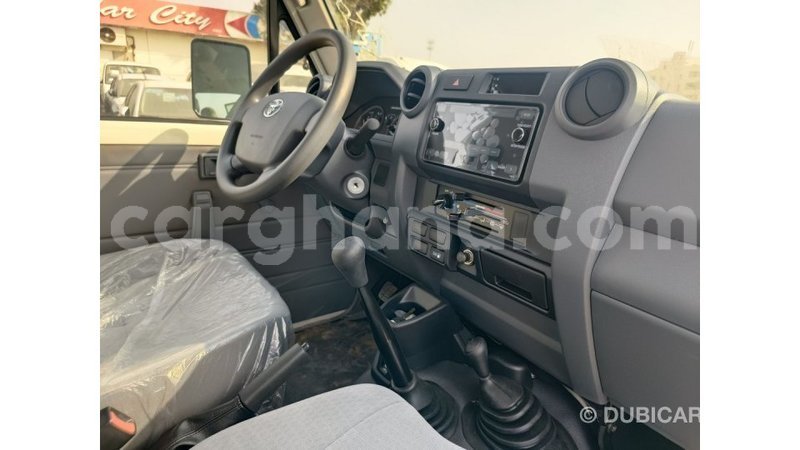 Big with watermark toyota land cruiser ashanti import dubai 55951