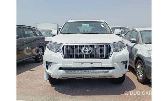 Sayi Imported Toyota Prado White Mota in Import - Dubai a Ashanti Sayi Imported Toyota Prado White Mota in Import - Dubai a Ashanti