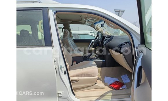 Sayi Imported Toyota Prado White Mota in Import - Dubai a Ashanti Sayi Imported Toyota Prado White Mota in Import - Dubai a Ashanti