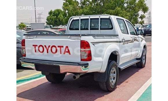 Ra Imported Toyota Hilux funfun Ọkọ̀ in Import - Dubai ni Ashanti Ra Imported Toyota Hilux funfun Ọkọ̀ in Import - Dubai ni Ashanti