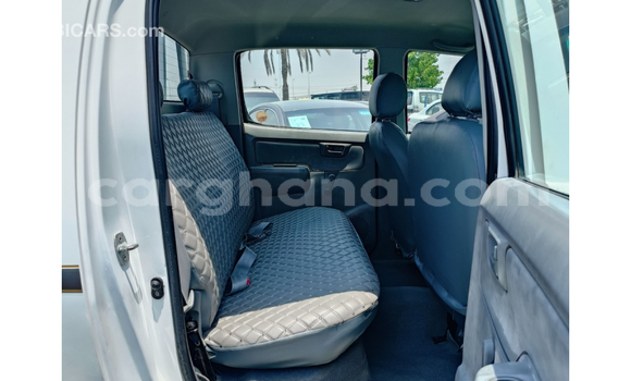 Ra Imported Toyota Hilux funfun Ọkọ̀ in Import - Dubai ni Ashanti Ra Imported Toyota Hilux funfun Ọkọ̀ in Import - Dubai ni Ashanti