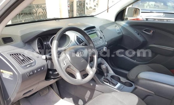 Ra Imported Hyundai Tucson Silver Ọkọ̀ in Sekondi–Takoradi Metropolitan ni Oorun Ra Imported Hyundai Tucson Silver Ọkọ̀ in Sekondi–Takoradi Metropolitan ni Oorun