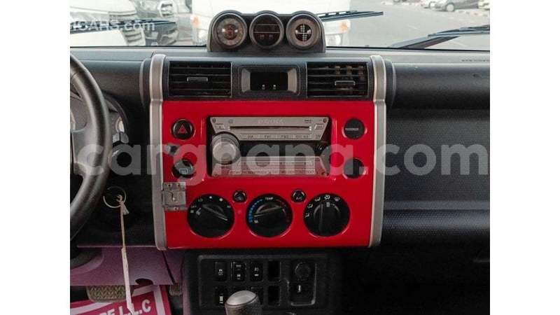 Big with watermark toyota fj cruiser ashanti import dubai 55970