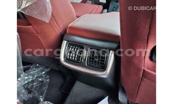 Ra Imported Toyota Hilux funfun Ọkọ̀ in Import - Dubai ni Ashanti Ra Imported Toyota Hilux funfun Ọkọ̀ in Import - Dubai ni Ashanti