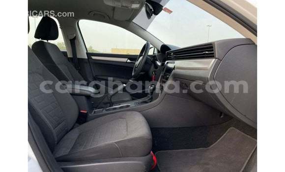 Ra Imported Volkswagen Passat funfun Ọkọ̀ in Import - Dubai ni Ashanti Ra Imported Volkswagen Passat funfun Ọkọ̀ in Import - Dubai ni Ashanti