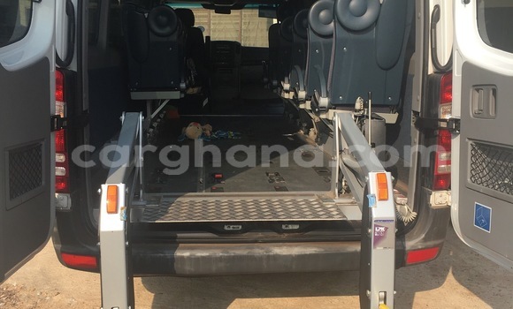 Sayi Na hannu Mercedes‒Benz Sprinter White Babbar mota in Accra a Greater Accra Sayi Na hannu Mercedes‒Benz Sprinter White Babbar mota in Accra a Greater Accra