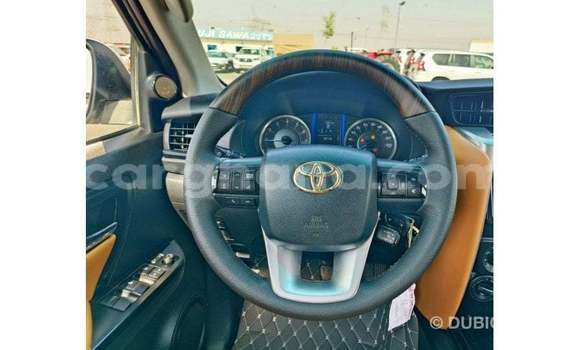 Sayi Imported Toyota Fortuner White Mota in Import - Dubai a Ashanti Sayi Imported Toyota Fortuner White Mota in Import - Dubai a Ashanti