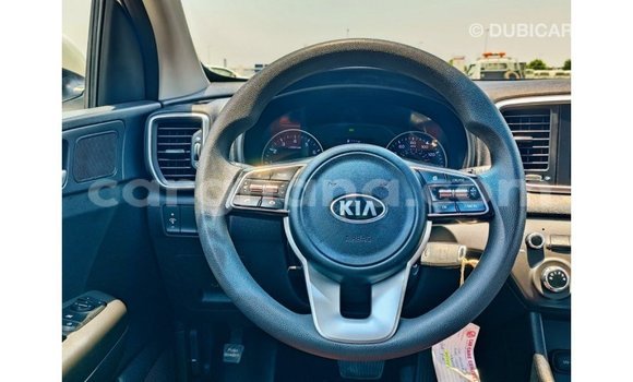 Ra Imported Kia Sportage funfun Ọkọ̀ in Import - Dubai ni Ashanti Ra Imported Kia Sportage funfun Ọkọ̀ in Import - Dubai ni Ashanti