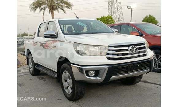 Ra Imported Toyota Hilux funfun Ọkọ̀ in Import - Dubai ni Ashanti Ra Imported Toyota Hilux funfun Ọkọ̀ in Import - Dubai ni Ashanti