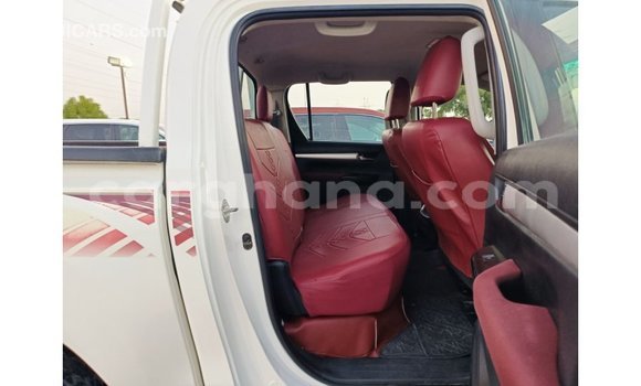 Ra Imported Toyota Hilux funfun Ọkọ̀ in Import - Dubai ni Ashanti Ra Imported Toyota Hilux funfun Ọkọ̀ in Import - Dubai ni Ashanti