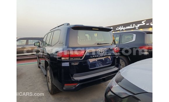 Buy Import Toyota Land Cruiser Blue Car in Import - Dubai in Ashanti Buy Import Toyota Land Cruiser Blue Car in Import - Dubai in Ashanti