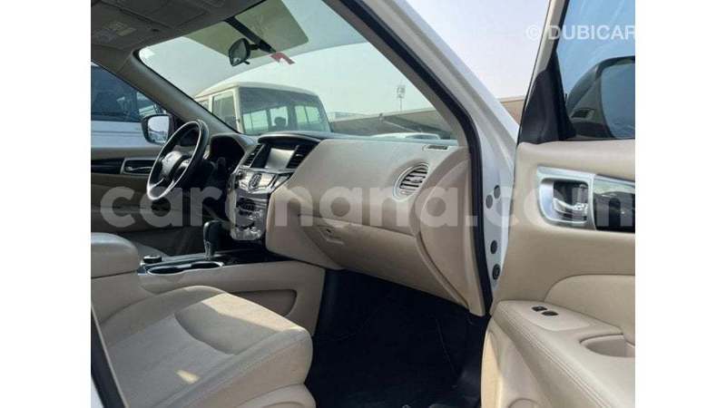 Big with watermark nissan pathfinder ashanti import dubai 56001