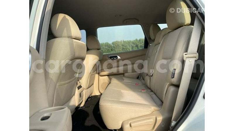 Big with watermark nissan pathfinder ashanti import dubai 56001