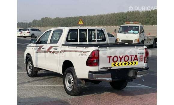 Ra Imported Toyota Hilux funfun Ọkọ̀ in Import - Dubai ni Ashanti Ra Imported Toyota Hilux funfun Ọkọ̀ in Import - Dubai ni Ashanti