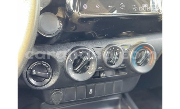 Ra Imported Toyota Hilux funfun Ọkọ̀ in Import - Dubai ni Ashanti Ra Imported Toyota Hilux funfun Ọkọ̀ in Import - Dubai ni Ashanti