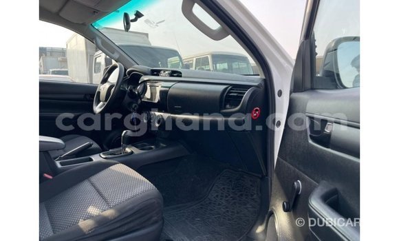 Ra Imported Toyota Hilux funfun Ọkọ̀ in Import - Dubai ni Ashanti Ra Imported Toyota Hilux funfun Ọkọ̀ in Import - Dubai ni Ashanti