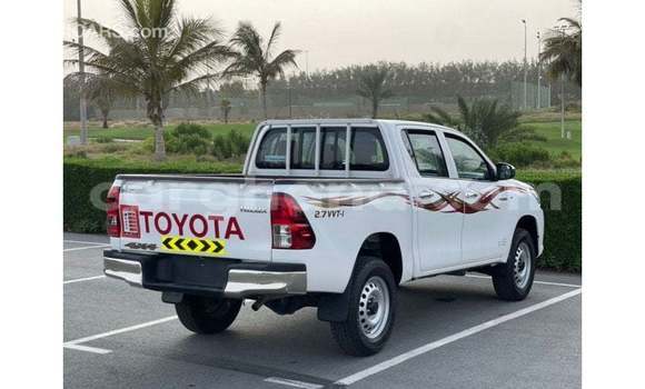 Ra Imported Toyota Hilux funfun Ọkọ̀ in Import - Dubai ni Ashanti Ra Imported Toyota Hilux funfun Ọkọ̀ in Import - Dubai ni Ashanti