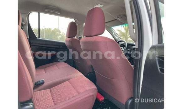 Ra Imported Toyota Hilux funfun Ọkọ̀ in Import - Dubai ni Ashanti Ra Imported Toyota Hilux funfun Ọkọ̀ in Import - Dubai ni Ashanti