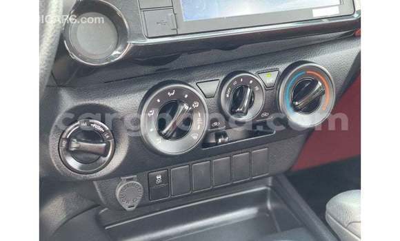 Ra Imported Toyota Hilux funfun Ọkọ̀ in Import - Dubai ni Ashanti Ra Imported Toyota Hilux funfun Ọkọ̀ in Import - Dubai ni Ashanti